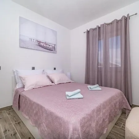 Bracuta Pučišća